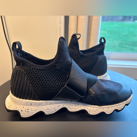 Sorel Kinetic Sneakers - Picture 5 of 5